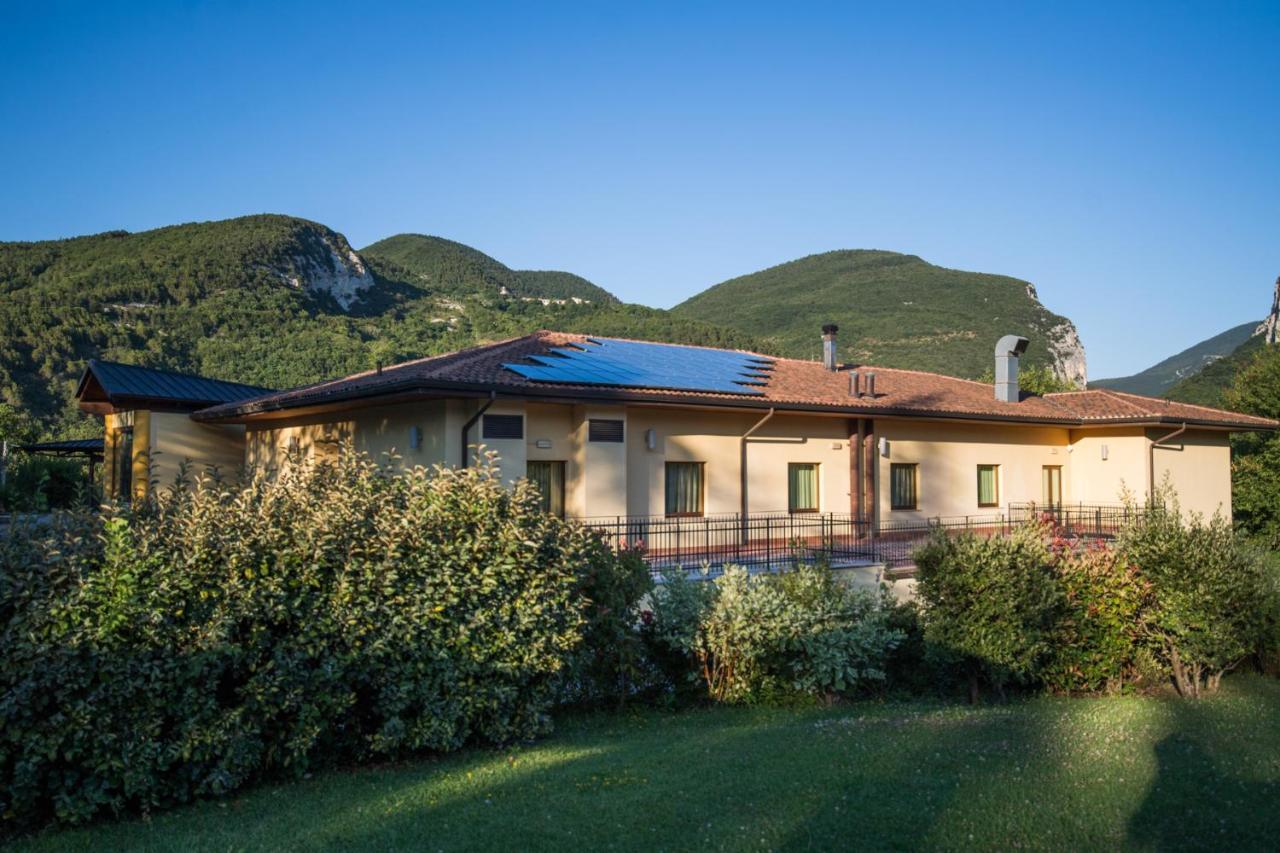 Hotel Le Grotte Genga  Esterno foto