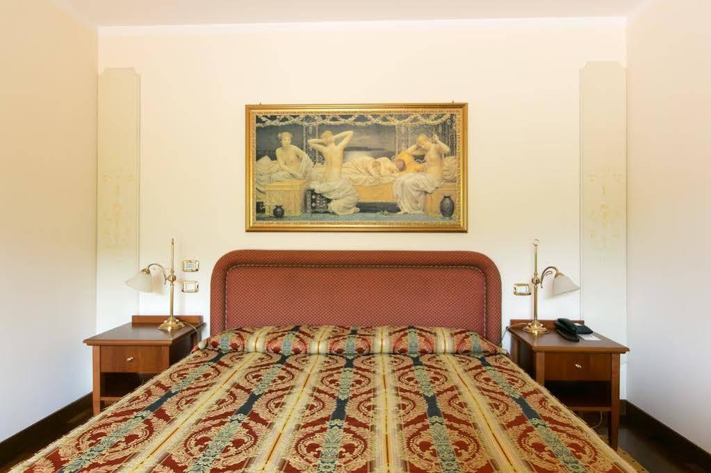 Hotel Le Grotte Genga  Esterno foto
