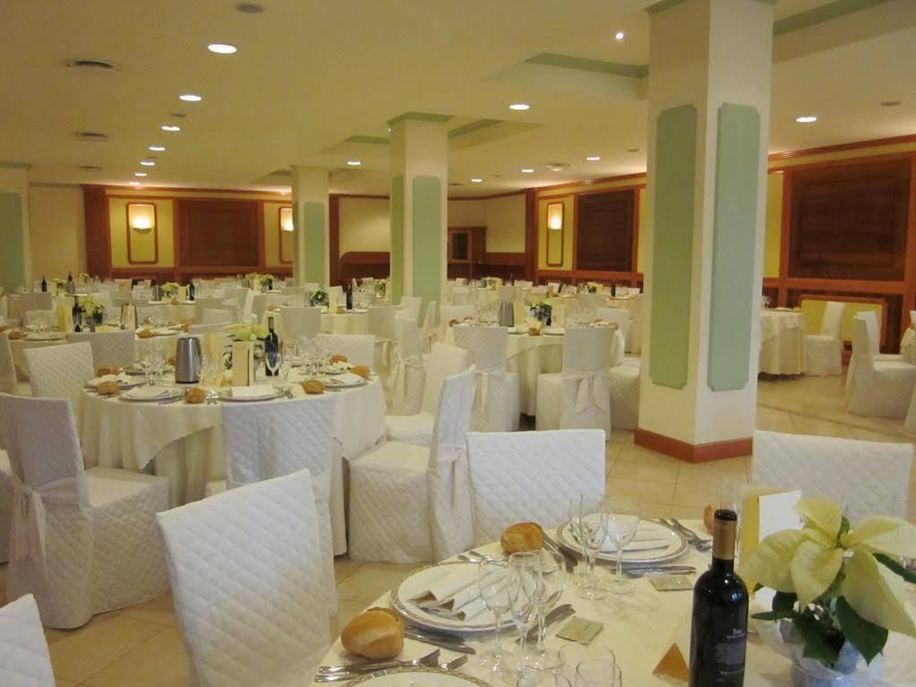 Hotel Le Grotte Genga  Esterno foto