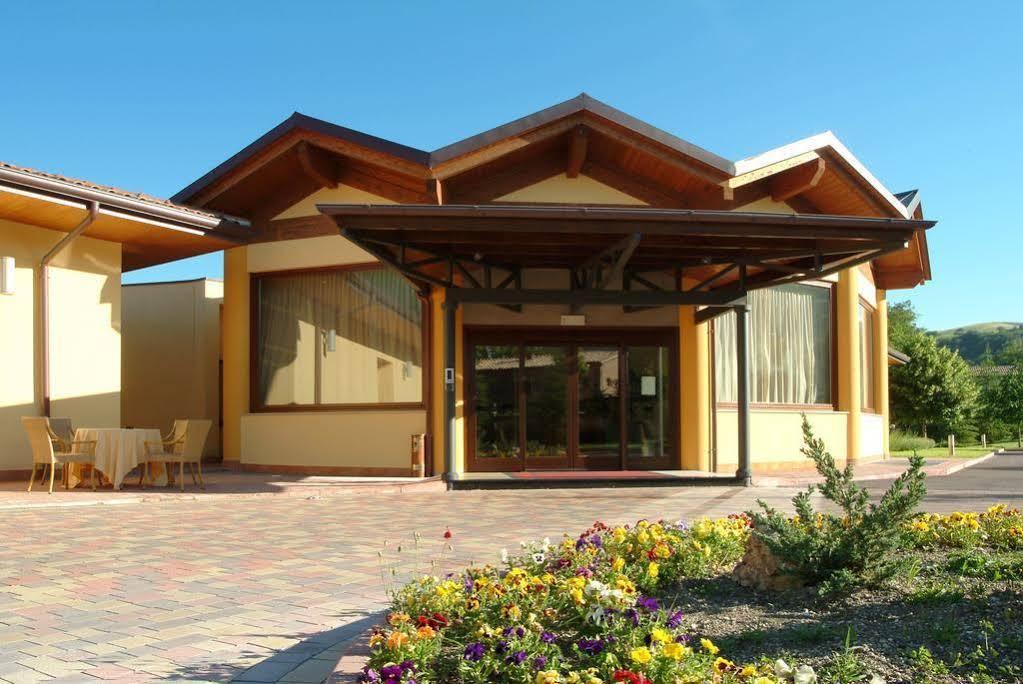Hotel Le Grotte Genga  Esterno foto
