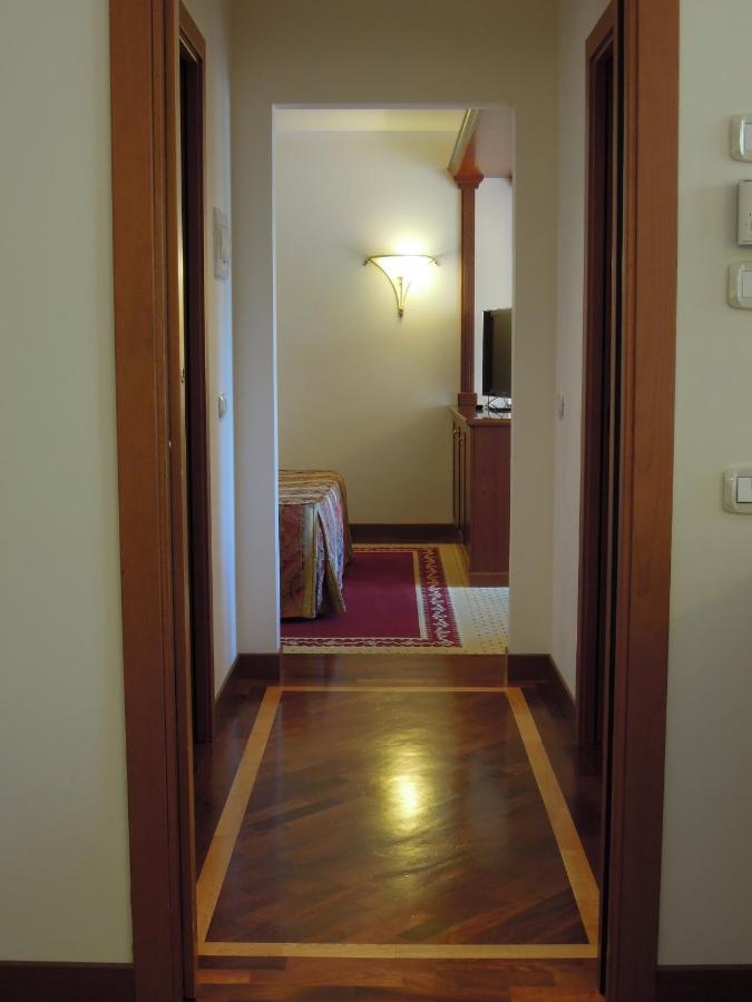 Hotel Le Grotte Genga  Camera foto
